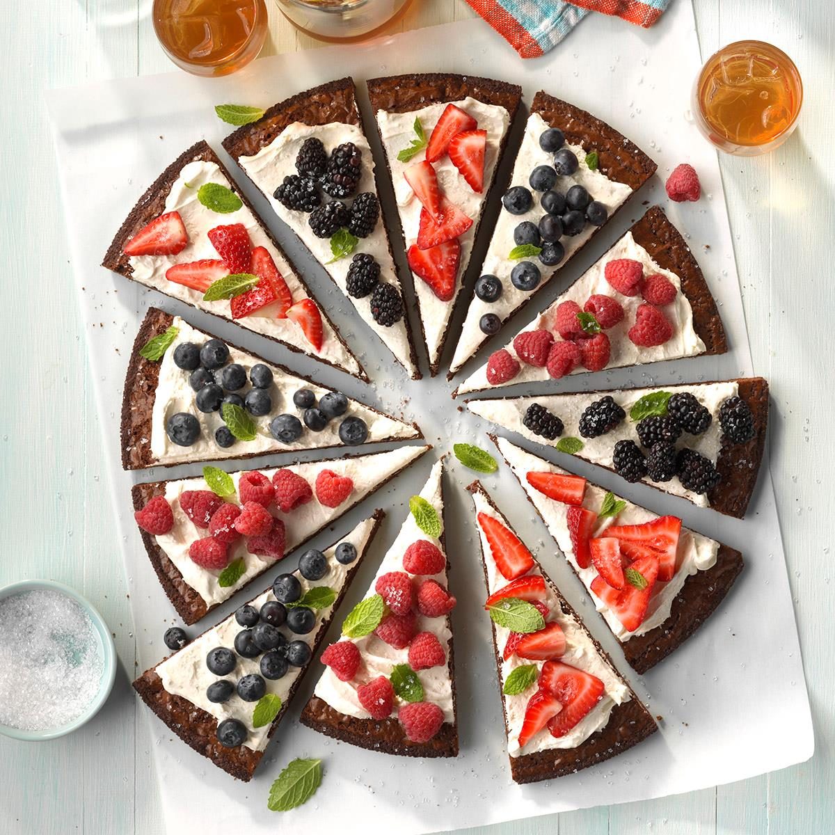 Berry Patch Brownie Pizza expps Hca18 24511 C05 19 1b 4