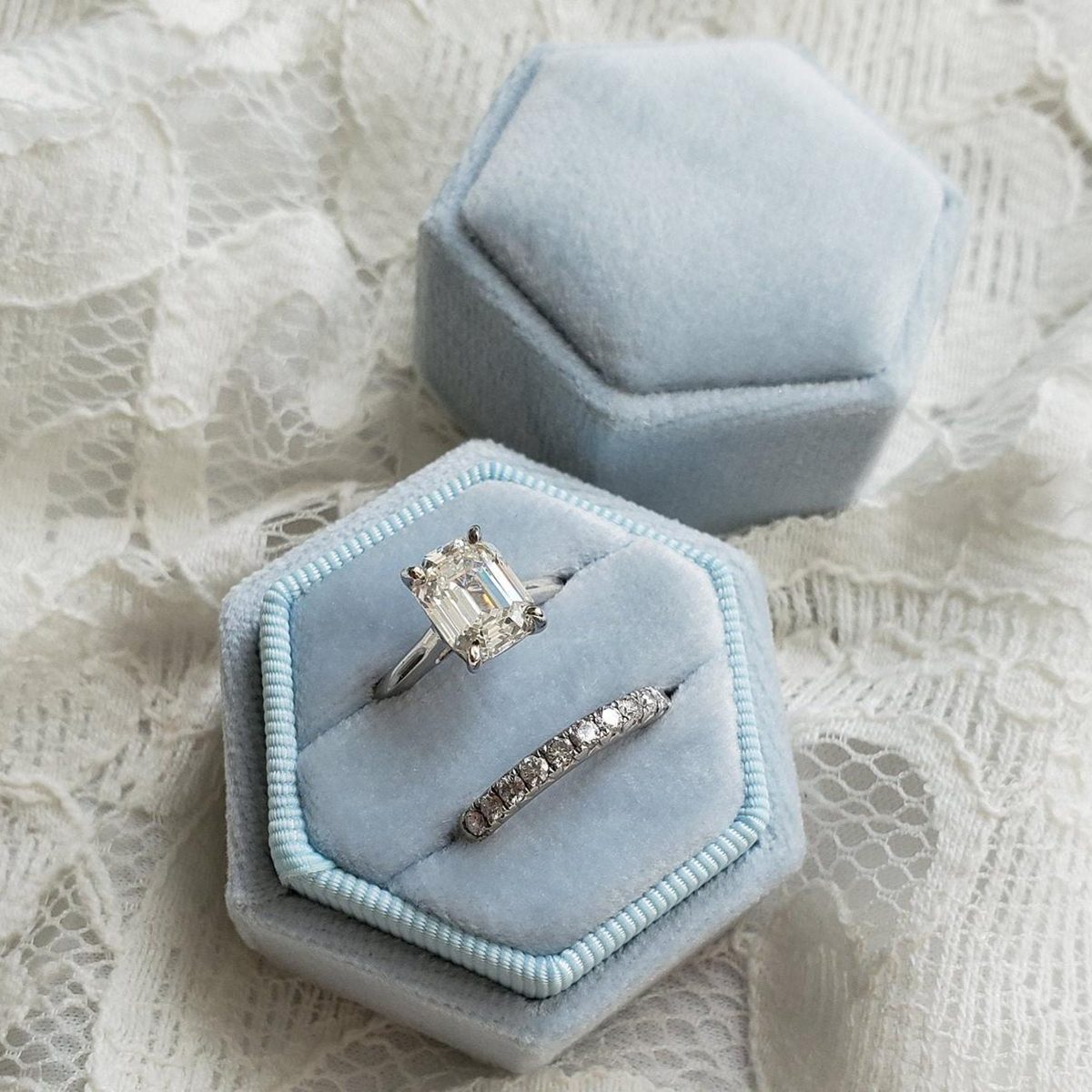 新娘淋浴礼物天鹅绒戒指盒,淡蓝色|六边形双戒指盒|结婚戒指和订婚戒指盒子,捧戒指礼物