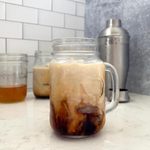 如何使星巴克烤香草燕麦牛奶动摇咖啡在家吗
